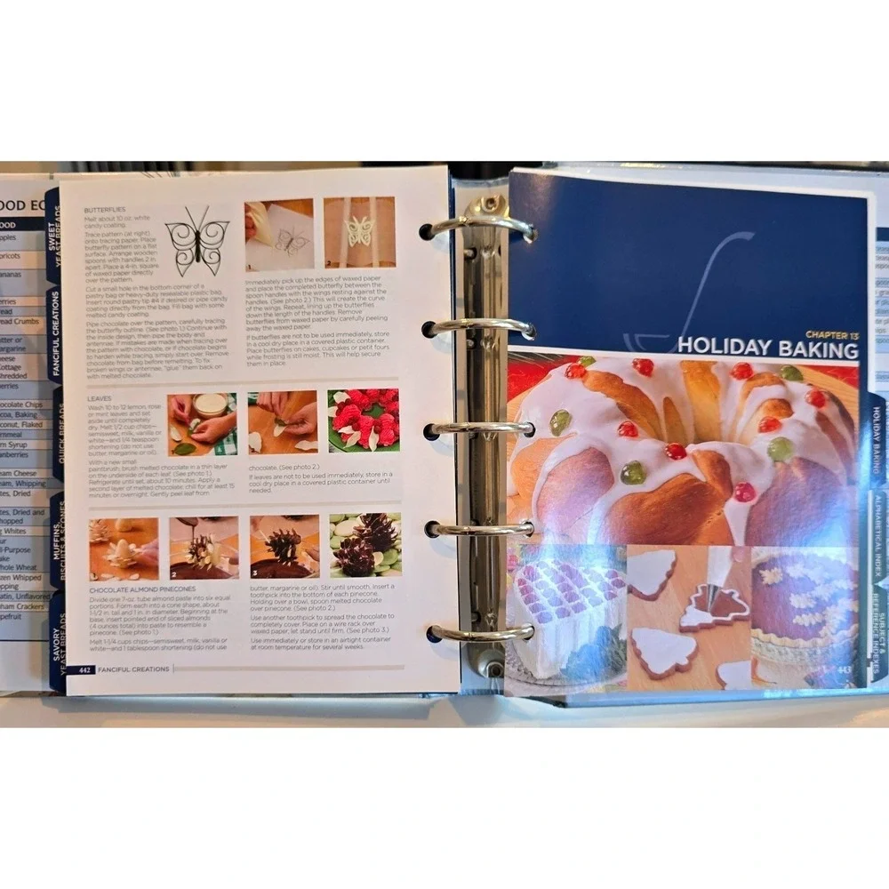 Taste of Home Baking Book Cookbook 2007 Ring Binder Flaps 725+ Recipes 1st Ed